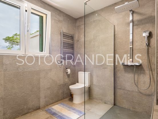 Villa de 5 dormitorios a la venta en Sotogrande Costa Central | Holmes Property Sales