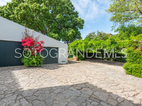 Villa de 5 dormitorios a la venta en Sotogrande Costa Central | Holmes Property Sales