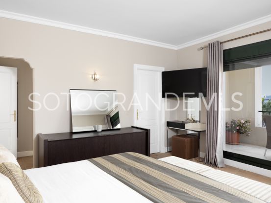 Zona F, Sotogrande Alto, villa en venta de 4 dormitorios | Holmes Property Sales