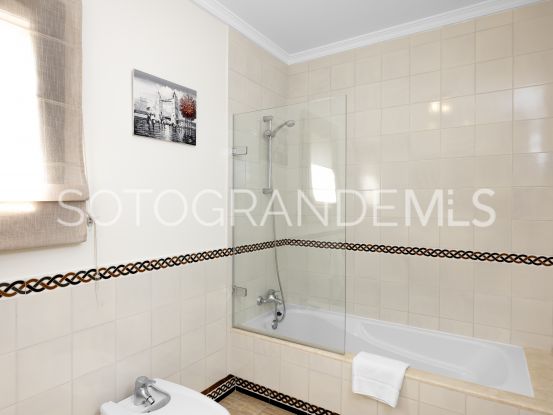 Zona F, Sotogrande Alto, villa en venta de 4 dormitorios | Holmes Property Sales
