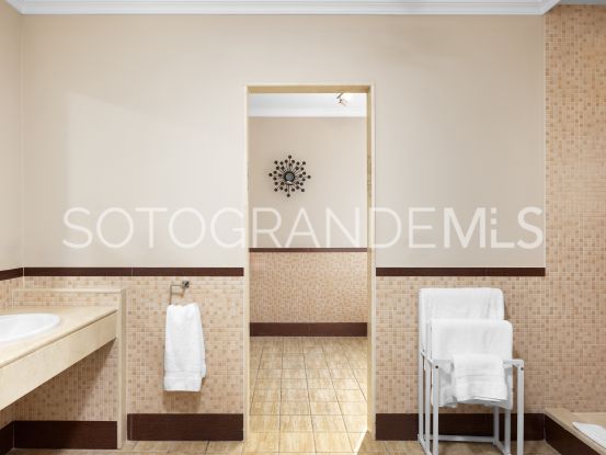Zona F, Sotogrande Alto, villa en venta de 4 dormitorios | Holmes Property Sales