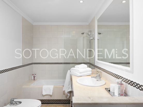 Zona F, Sotogrande Alto, villa en venta de 4 dormitorios | Holmes Property Sales
