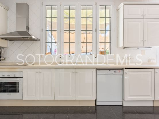 Villa en venta de 5 dormitorios en Sotogrande Alto Central | Holmes Property Sales