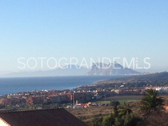 For sale villa with 4 bedrooms in Torreguadiaro, Sotogrande | Holmes Property Sales