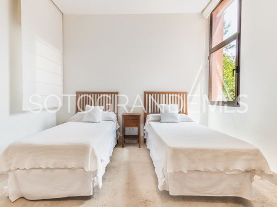 Sotogrande Costa Central, villa con 5 dormitorios en venta | Holmes Property Sales