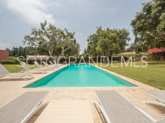 Sotogrande Costa Central, villa con 5 dormitorios en venta | Holmes Property Sales