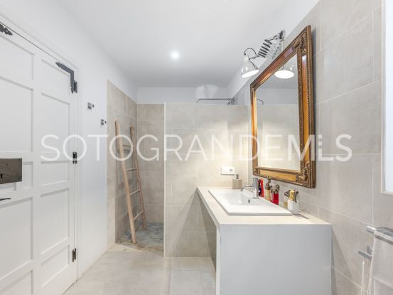 For sale villa with 6 bedrooms in Sotogrande Alto Central | Holmes Property Sales