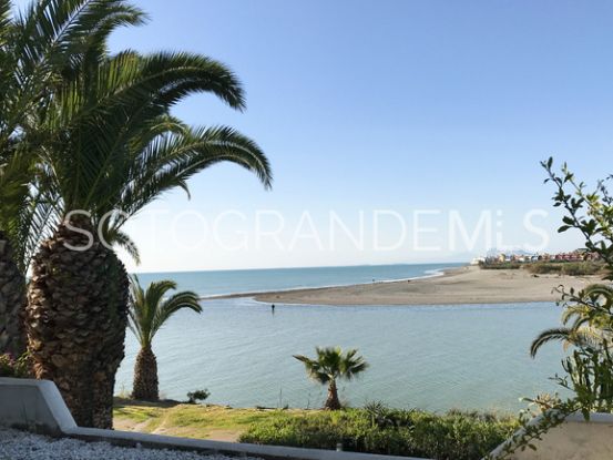 For sale town house with 5 bedrooms in Apartamentos Playa, Sotogrande | SotoEstates