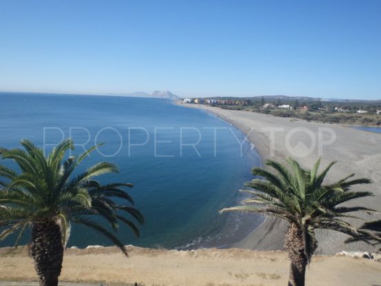 Duplex penthouse with spectacular views to the sea an river along the beach of Sotogrande