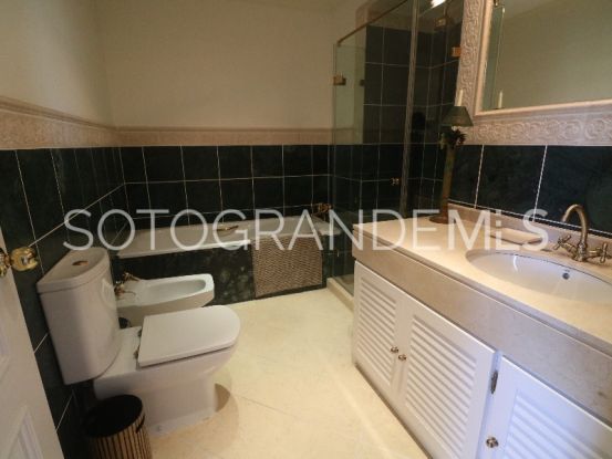 4 bedrooms Sotogrande Puerto Deportivo apartment for sale | SotoEstates
