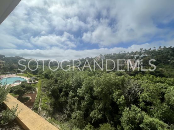 Apartamento de 3 dormitorios en venta en Mirador del Golf, Sotogrande Alto | SotoEstates