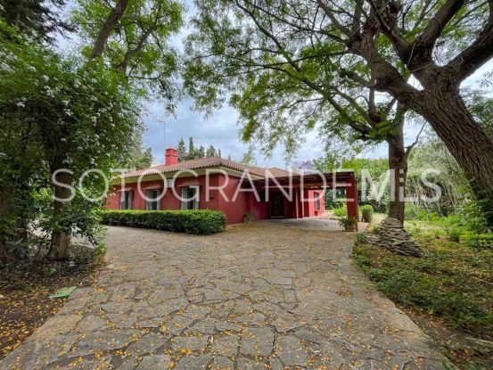 For sale Sotogrande Costa villa with 4 bedrooms | SotoEstates