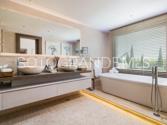 Sotogrande Alto, villa de 6 dormitorios | SotoEstates