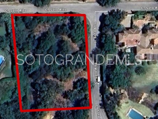 For sale plot in Los Altos de Valderrama, Sotogrande Alto | SotoEstates