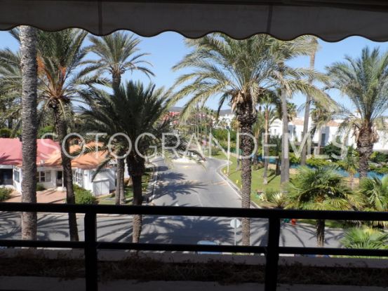 Comprar apartamento con 3 dormitorios en Apartamentos Playa, Sotogrande Costa | SotoEstates