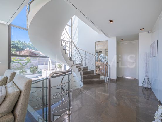 Nagüeles, Marbella Golden Mile, villa a la venta | Benarroch Real Estate
