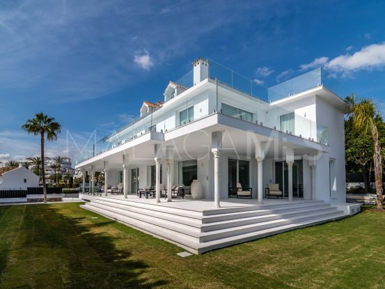 Nueva Andalucia, villa en venta | Benarroch Real Estate