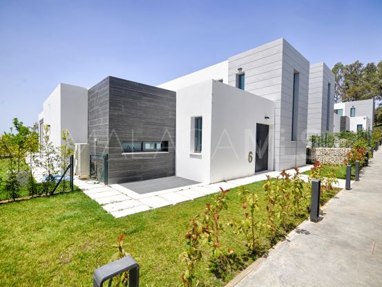 For sale villa with 6 bedrooms in Cabo Royale, Marbella East | Benarroch Real Estate