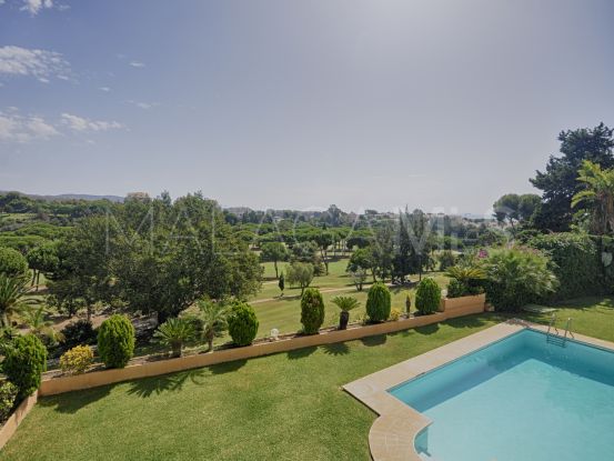 Se vende villa con 4 dormitorios en Rio Real | Benarroch Real Estate