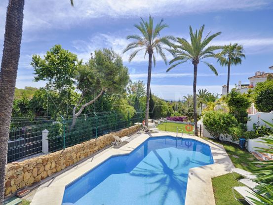 Comprar adosado con 3 dormitorios en Ancon Sierra, Marbella Golden Mile | Benarroch Real Estate