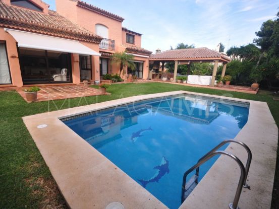 Buy villa in Paraiso Barronal, Estepona | Benarroch Real Estate