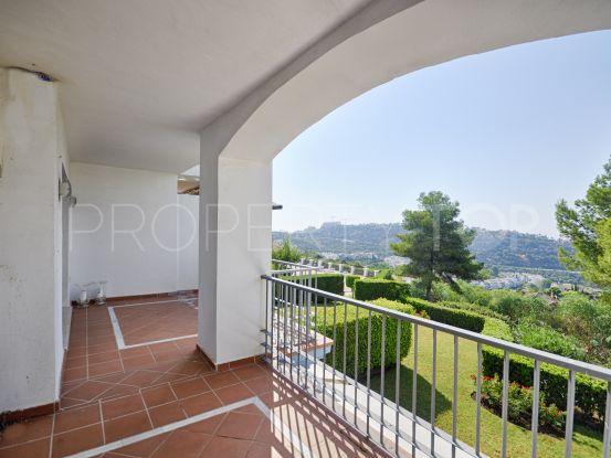 Apartment in Los Arqueros, Benahavis | Benarroch Real Estate