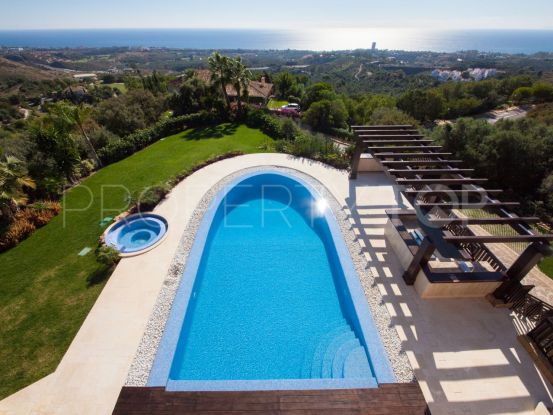 Comprar villa en Los Altos de los Monteros de 7 dormitorios | Nvoga Marbella Realty