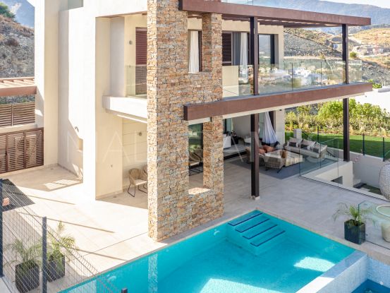 Villa with 4 bedrooms in La Alqueria | Nvoga Marbella Realty