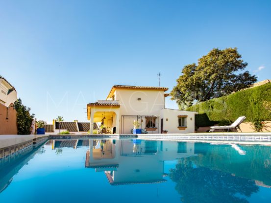 Comprar villa con 4 dormitorios en Huerta del Prado, Marbella | Nvoga Marbella Realty