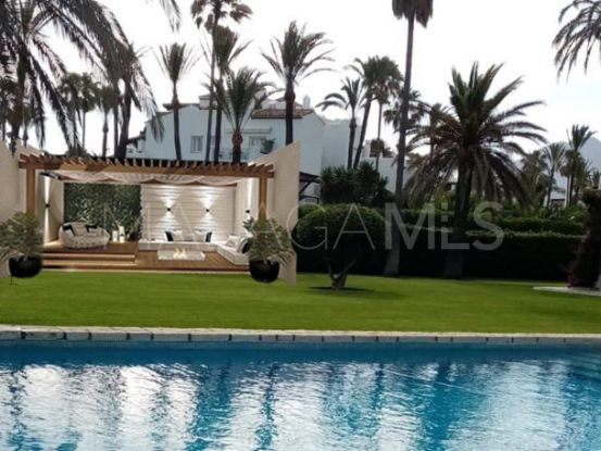 Alcazaba Beach, Estepona, villa | Nvoga Marbella Realty