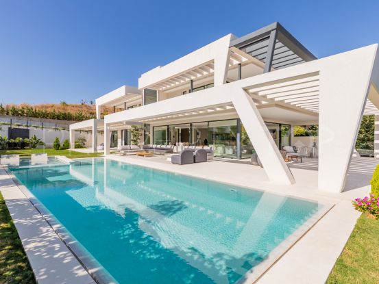 Brand new 6 bedrooms villa in Nueva Andalucía, Marbella