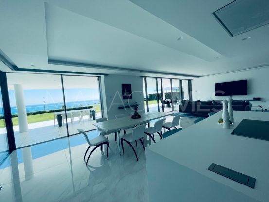 Duplex planta baja en Emare con 4 dormitorios | Marbella Unique Properties
