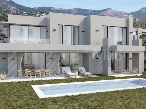 Comprar villa de 4 dormitorios en Mijas Pueblo | Marbella Unique Properties