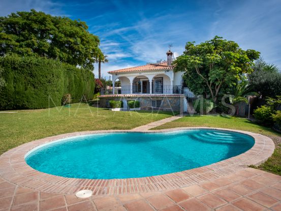 Villa a la venta en Lindasol con 7 dormitorios | Marbella Unique Properties