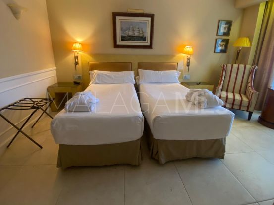 Apartamento con 2 dormitorios en venta en Guadalpin Banus | Marbella Unique Properties