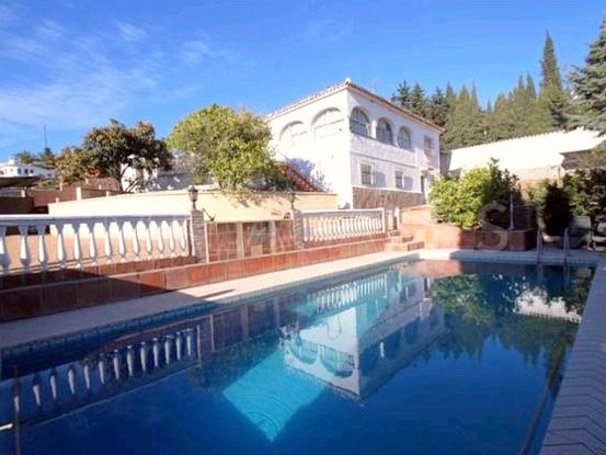 Comprar villa en Hacienda Cortez de 4 dormitorios | Cosmopolitan Properties
