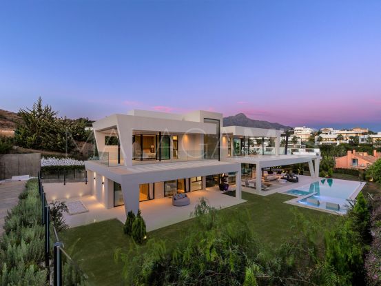 Se vende villa en Los Naranjos Golf | Cosmopolitan Properties