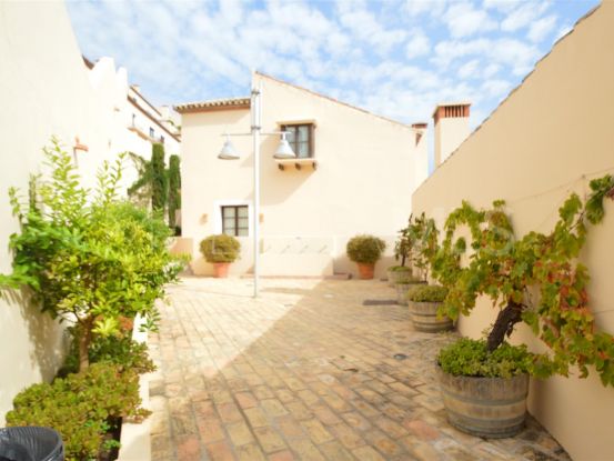Town house in El Casar, Benahavis | Cosmopolitan Properties