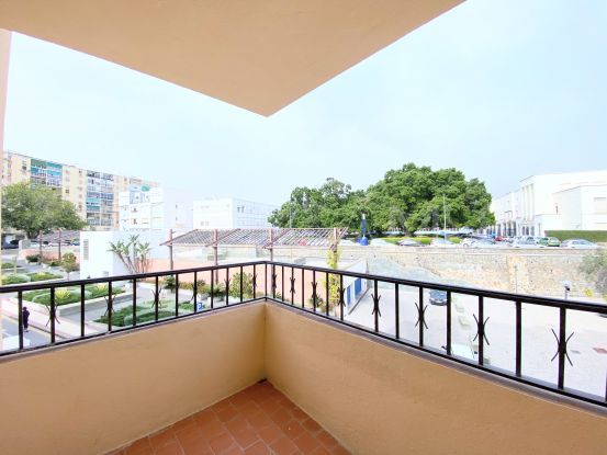 Apartamento en venta de 3 dormitorios en El Ejido, Malaga | Cosmopolitan Properties