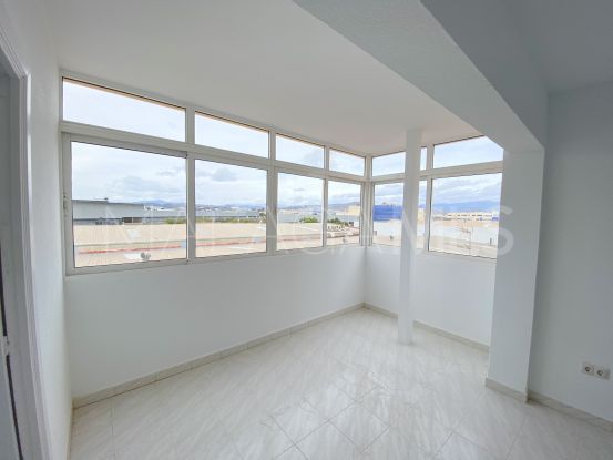 Se vende apartamento en Martín Carpena - Torre del Río de 3 dormitorios | Cosmopolitan Properties