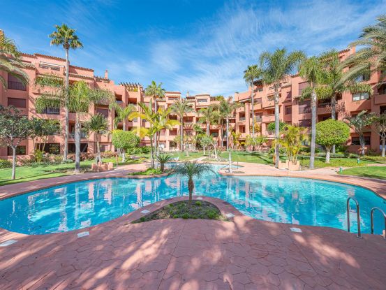 Alicate Playa, Marbella Este, atico duplex con 4 dormitorios | Cosmopolitan Properties