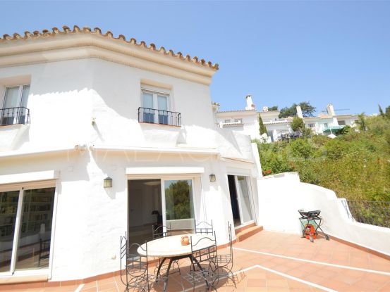 Los Altos de los Monteros, Marbella Este, adosado en venta | Cosmopolitan Properties