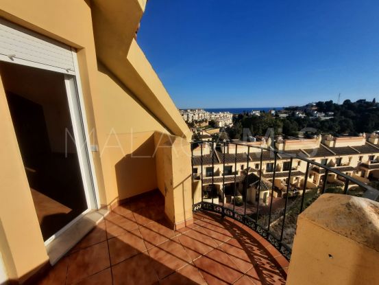 Comprar atico de 2 dormitorios en Los Pacos, Fuengirola | Cosmopolitan Properties
