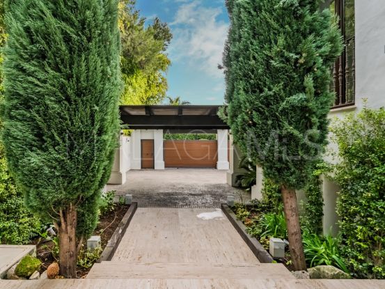 Se vende villa de 4 dormitorios en Las Mimosas, Marbella - Puerto Banus | Cosmopolitan Properties