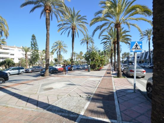 Commercial premises in Marbella - Puerto Banus for sale | Cosmopolitan Properties