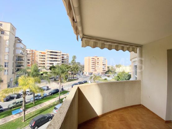 Apartamento en venta en Torremolinos Centro de 4 dormitorios | Cosmopolitan Properties
