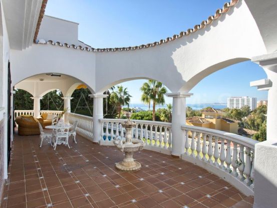 Villa for sale in Torrequebrada with 4 bedrooms | Cosmopolitan Properties