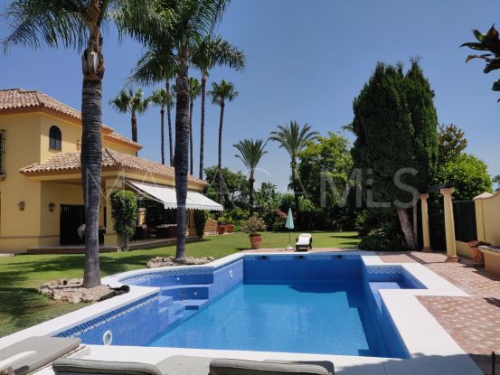 Se vende villa de 6 dormitorios en Guadalmina Baja, San Pedro de Alcantara | Inmobiliaria Luz