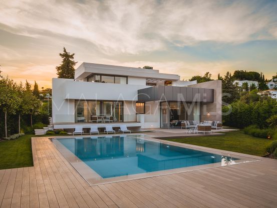 Marbella villa with 5 bedrooms | Amrein Fischer