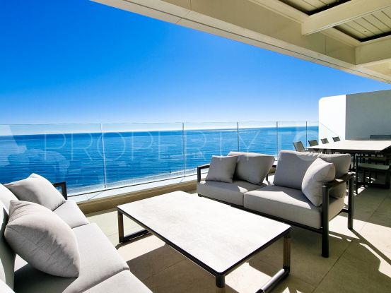 ARFA1484 Brand-new resale penthouse in the luxury development in Estepona